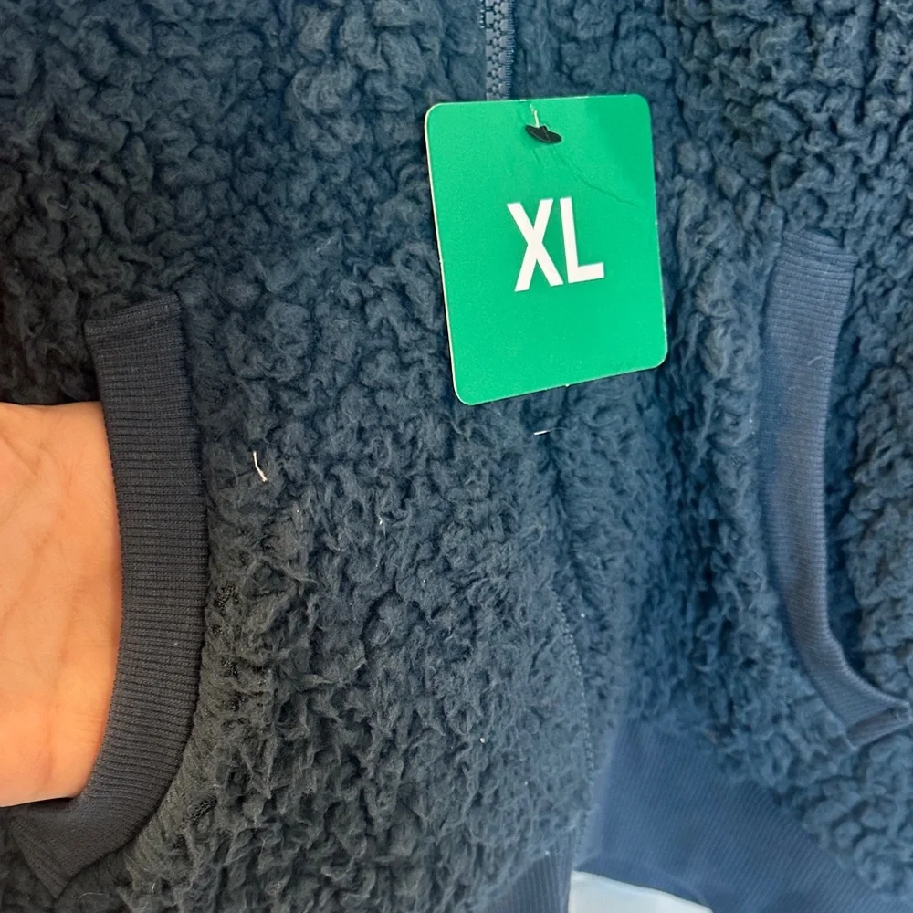 Cozy green Sherpa Jacket with hood NWT Xl - Picture 4 of 8